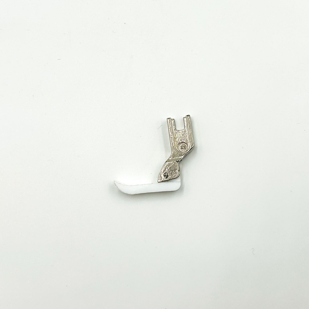 Calcador (Pé) de Teflon para Fecho normal (Zipper) - Máquina Ponto Corrido/Preso (Reta)